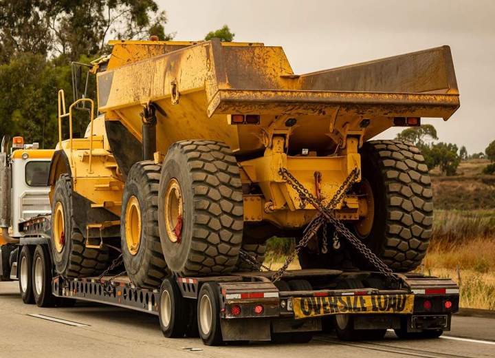 Pour transporter effacement vos charges hors gabarit